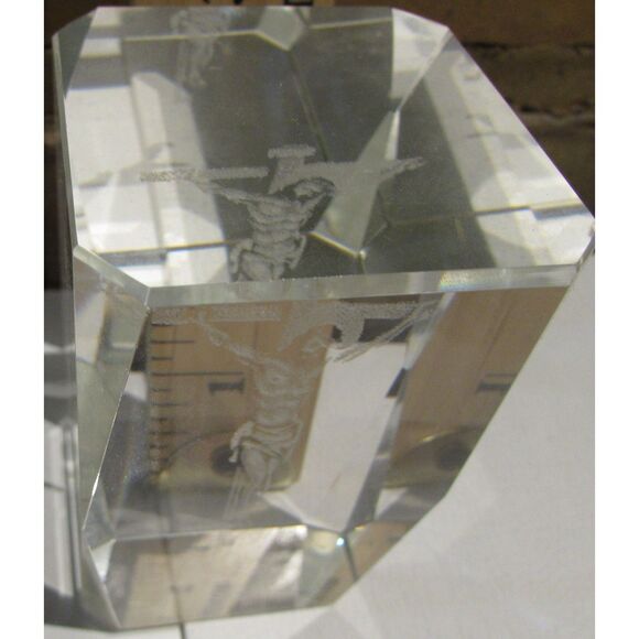 JESUS CHRIST glass paperweight on the cross religious Christian office desk - Picture 4 of 7